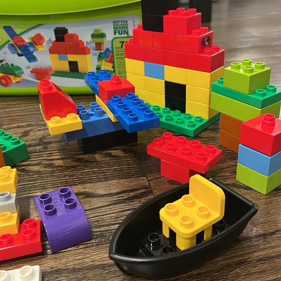 LEGO Duplo Building Set with Storage Bin/Big Bricks Toodler Lego Mega Blocks - Picture 7 of 17